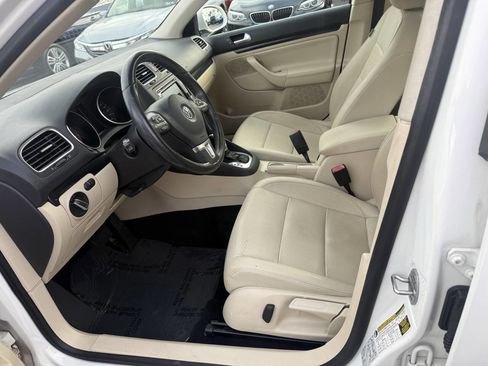 Used 2013 Volkswagen Jetta SE image 6