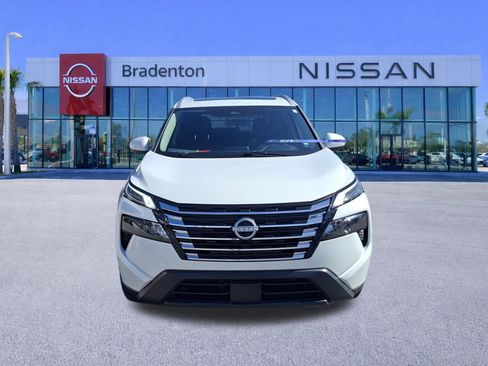 Certified 2025 Nissan Rogue SV w/ SV Premium Package FWD image 2