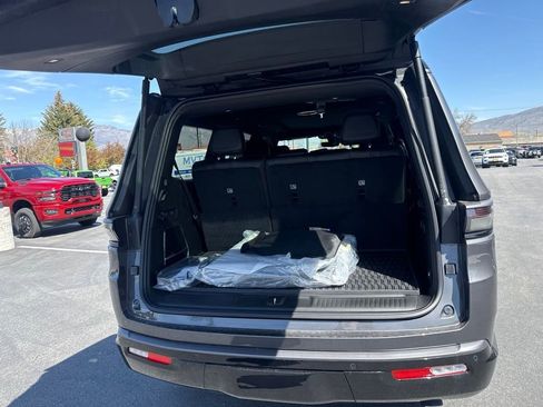 New 2026 Jeep Grand Wagoneer 4WD image 11