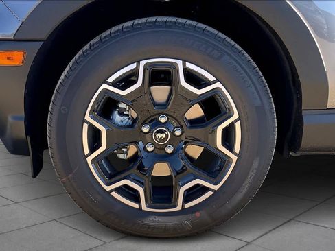 New 2025 Ford Bronco Sport Outer Banks w/ Outer Banks Tech Package+ image 11