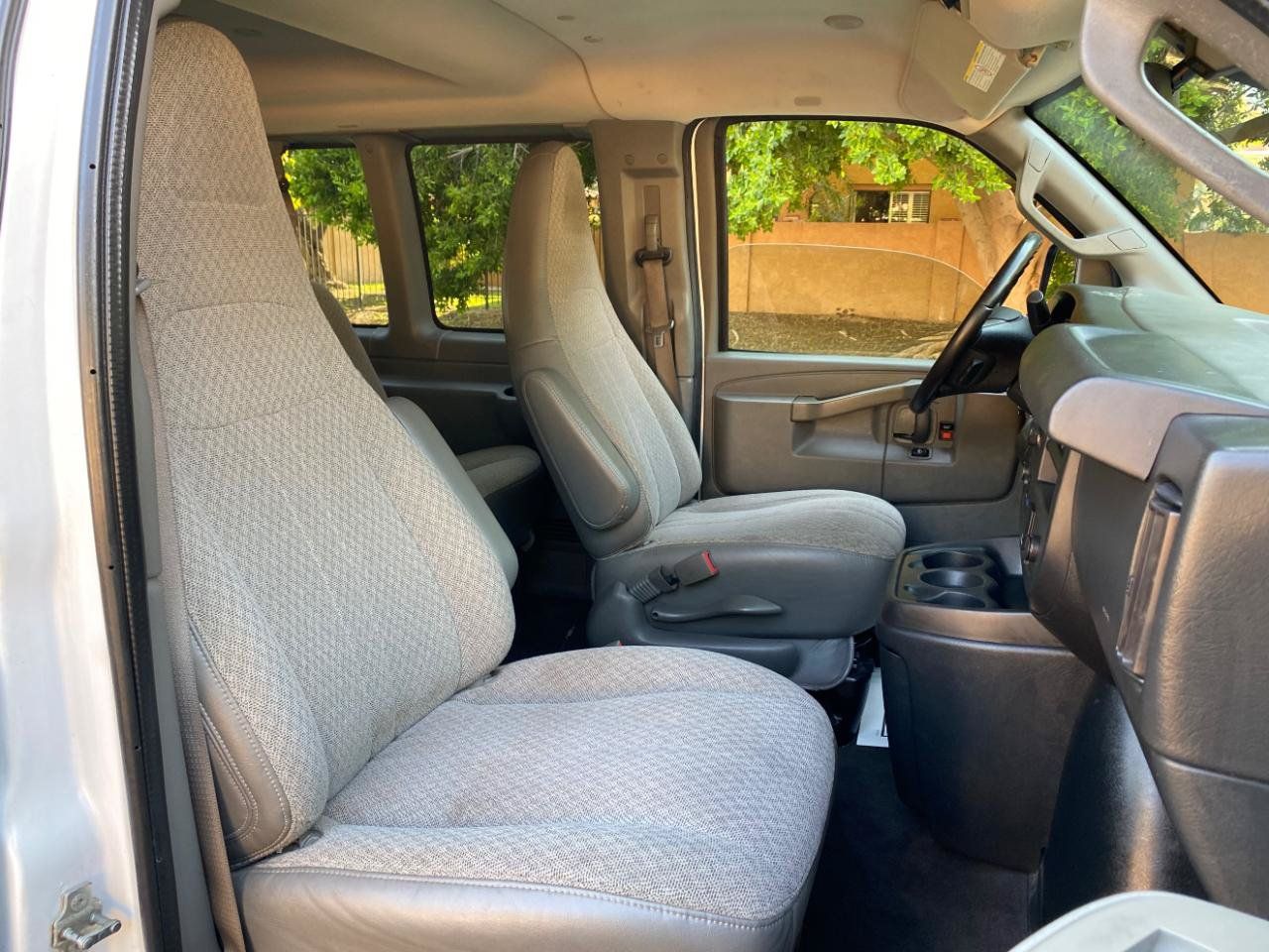 Used 2019 Chevrolet Express 3500 LT w/ LT Preferred Equipment Group RWD image 39