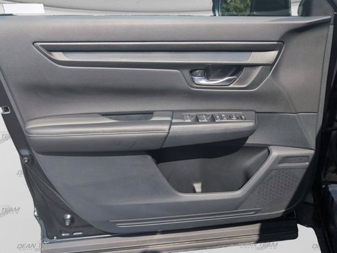 Used 2025 Honda CR-V EX image 10
