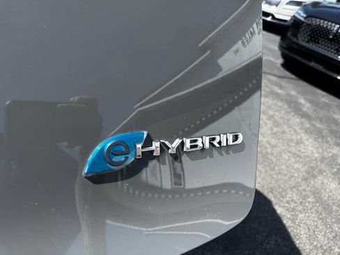 Used 2025 Chrysler Pacifica Select FWD image 30