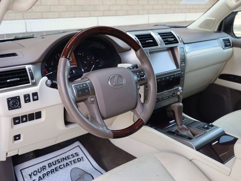 Used 2014 Lexus GX 460 w/ Premium Package AWD/4WD image 13