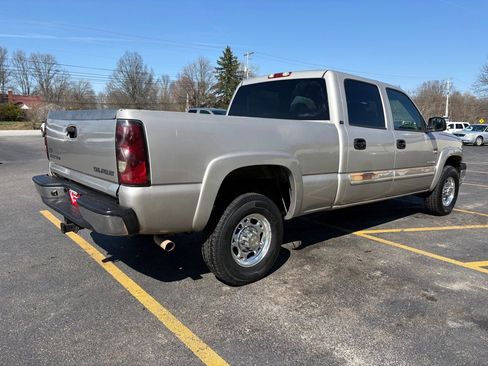 Used 2004 Chevrolet Silverado 2500 LS RWD image 6