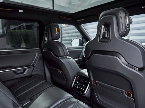 Used 2025 Rivian R1S Adventure image 45