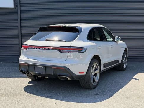 Certified 2024 Porsche Macan AWD/4WD image 6