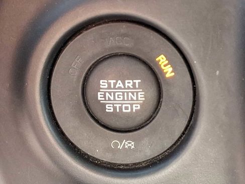 Used 2022 Jeep Wrangler Unlimited Rubicon w/ Cold Weather Group image 25