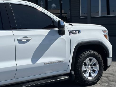 Used 2019 GMC Sierra 1500 SLE w/ Fleet Comfort Package AWD/4WD image 4