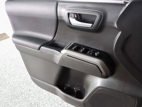 Used 2023 Toyota Tacoma TRD Sport image 23