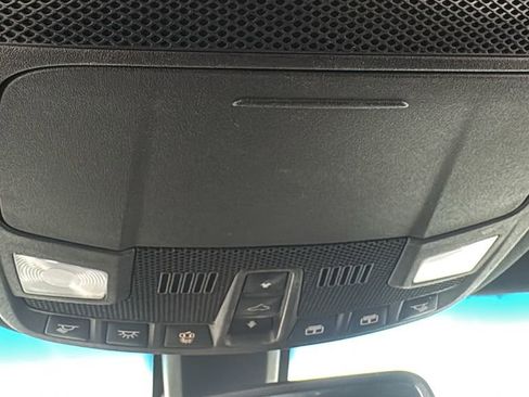 Used 2016 Lincoln MKX Reserve w/ Climate Package image 30