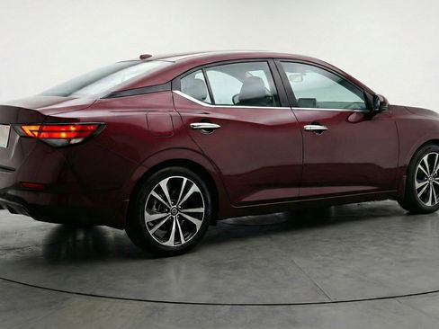 Used 2025 Nissan Sentra SV FWD image 9