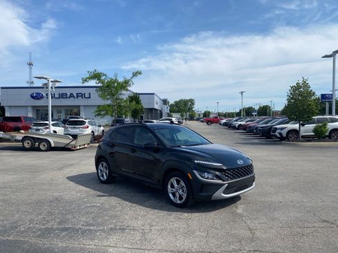 Used 2023 Hyundai Kona SEL AWD/4WD image 8