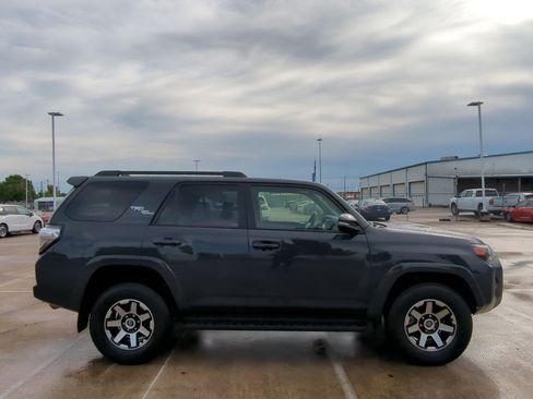 Used 2024 Toyota 4Runner TRD Off-Road Premium image 2