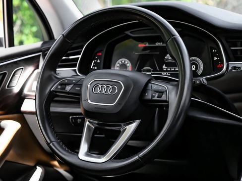 Used 2021 Audi Q7 3.0T Premium w/ Convenience Package image 17