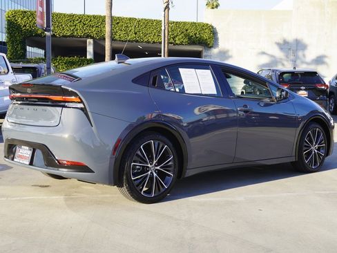 Certified 2025 Toyota Prius XLE image 5