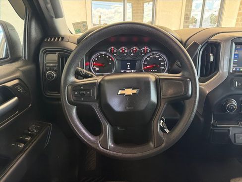 Used 2020 Chevrolet Silverado 1500 Custom w/ Custom Value Package RWD image 21
