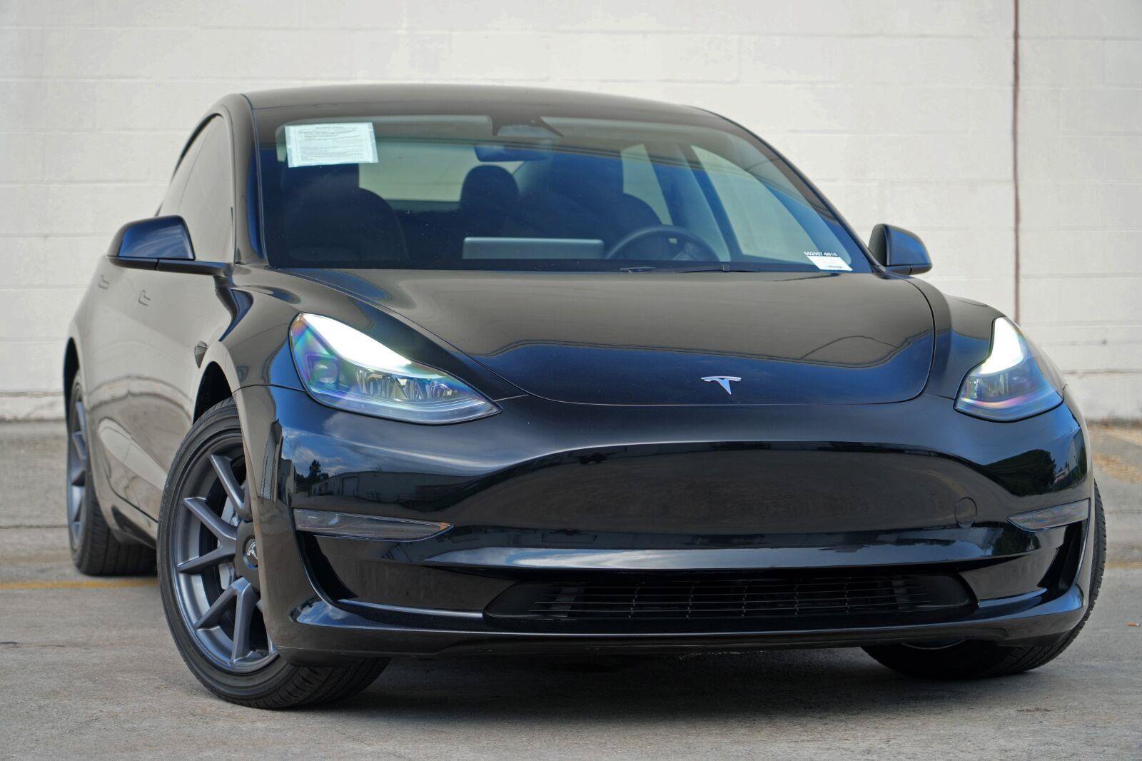 Used 2023 Tesla Model 3 Standard Range RWD image 3