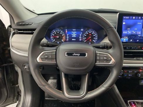 Used 2022 Jeep Compass Limited AWD/4WD image 16