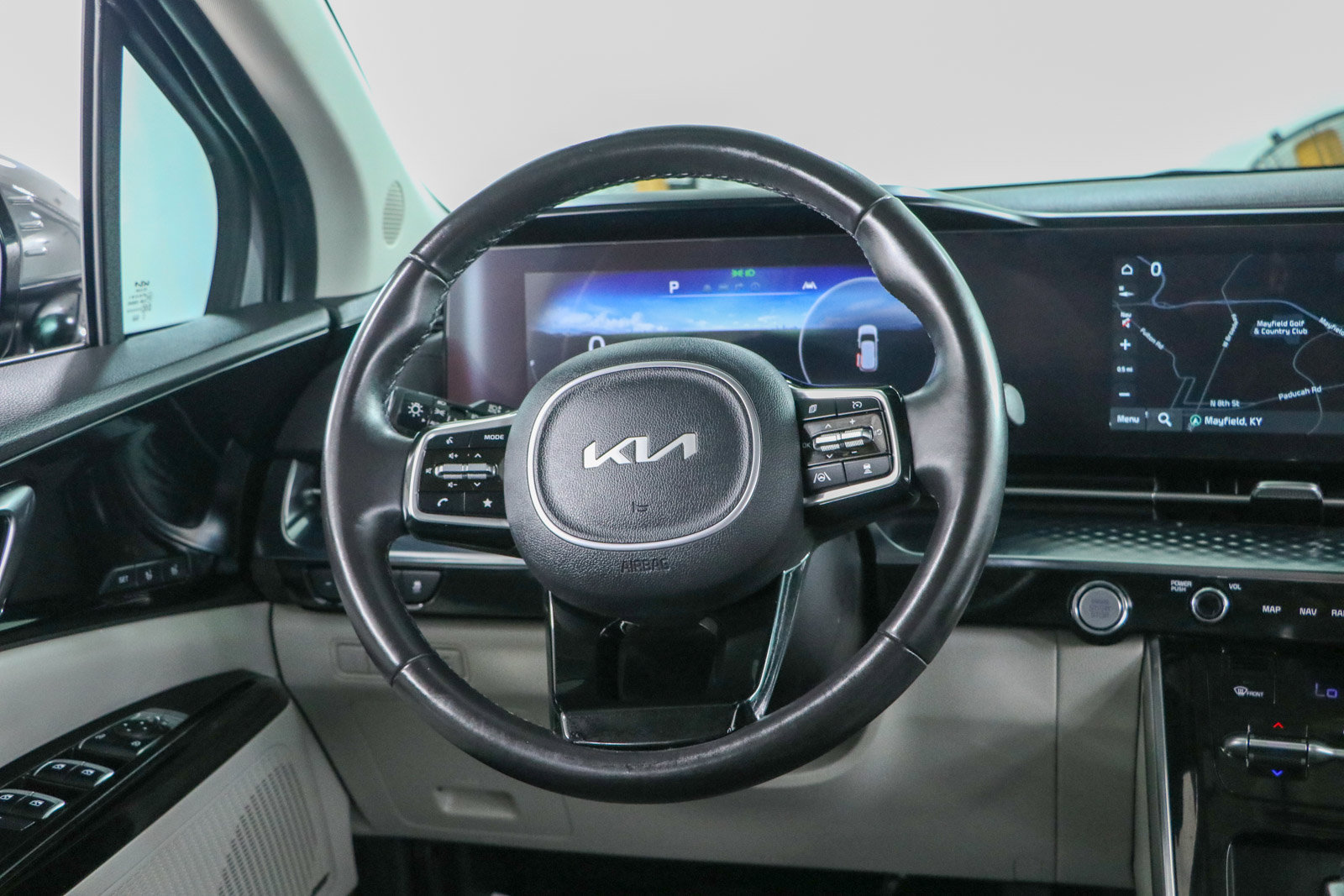 Used 2024 Kia Carnival SX Prestige FWD image 12