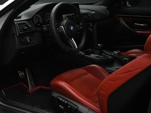Used 2015 BMW M4 Coupe RWD image 23