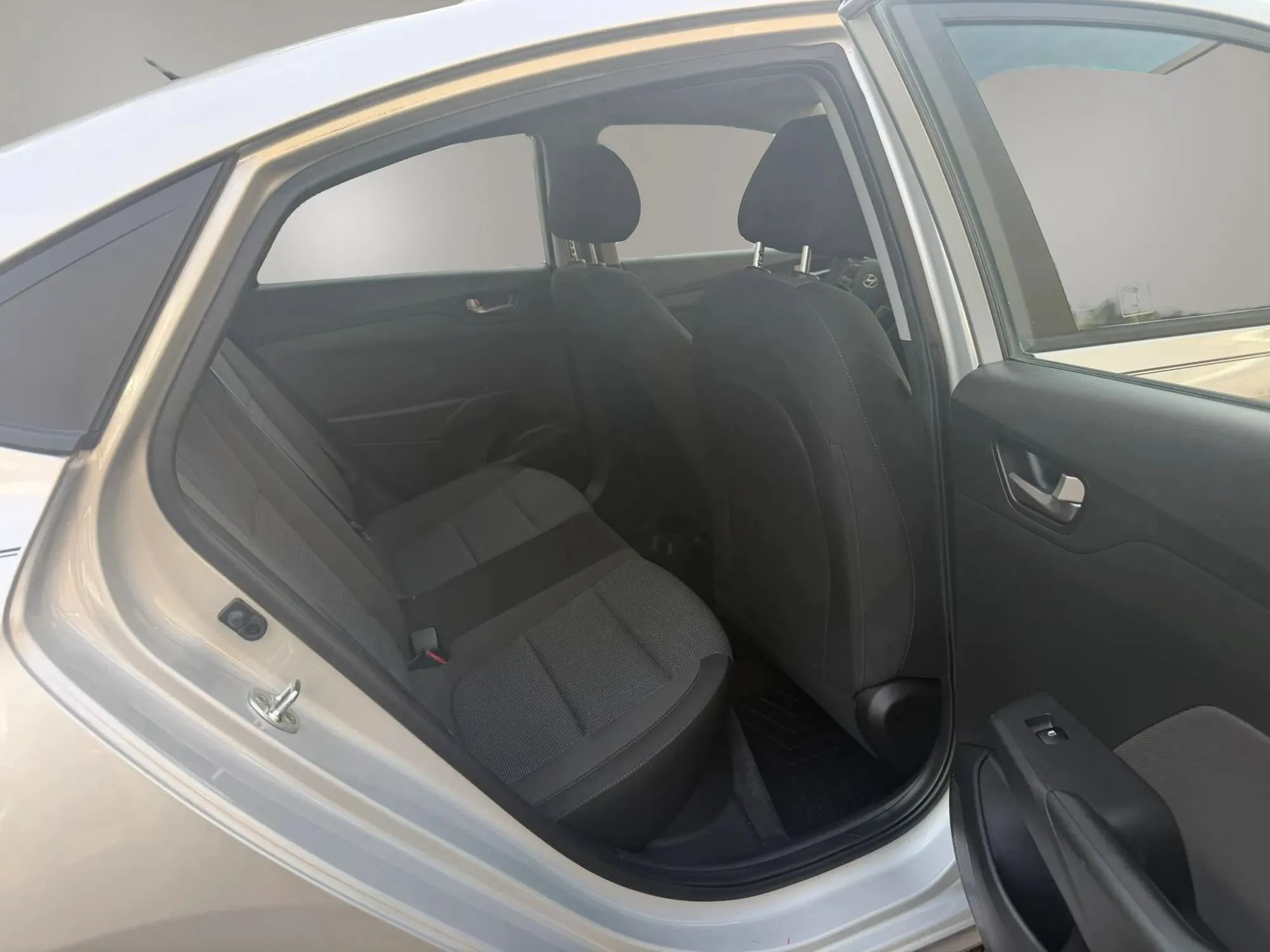 Used 2019 Hyundai Accent SE FWD image 28