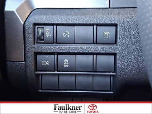 Certified 2025 Toyota 4Runner SR5 AWD/4WD image 20