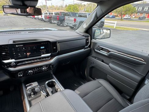 Used 2023 GMC Sierra 1500 Elevation AWD/4WD image 23