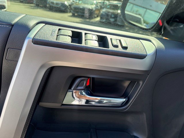 Used 2023 Toyota 4Runner Limited AWD/4WD image 18