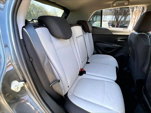 Used 2019 Chevrolet Trax LS w/ Tint and Cruise Package image 19