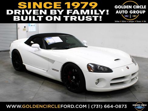 Used 2004 Dodge Viper SRT-10 RWD image 1