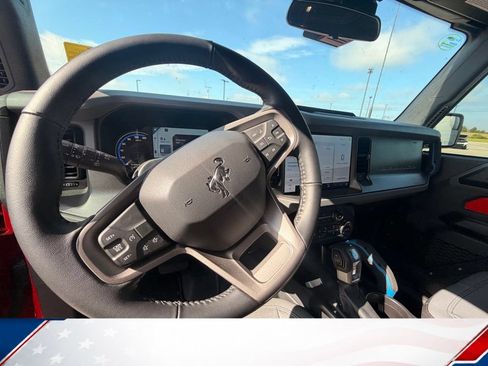 Used 2024 Ford Bronco Black Diamond w/ Sasquatch Package AWD/4WD image 13