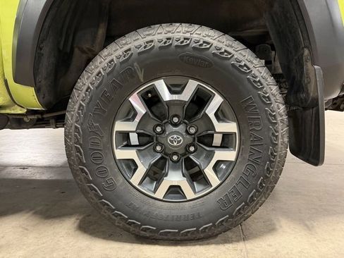 Used 2023 Toyota Tacoma TRD Sport image 8