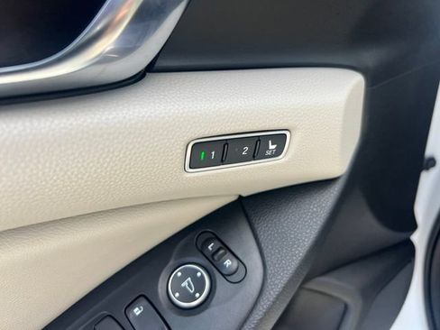 Used 2020 Honda Accord Touring image 8