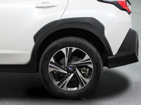 Used 2024 Subaru Crosstrek 2.0i Premium AWD/4WD image 8