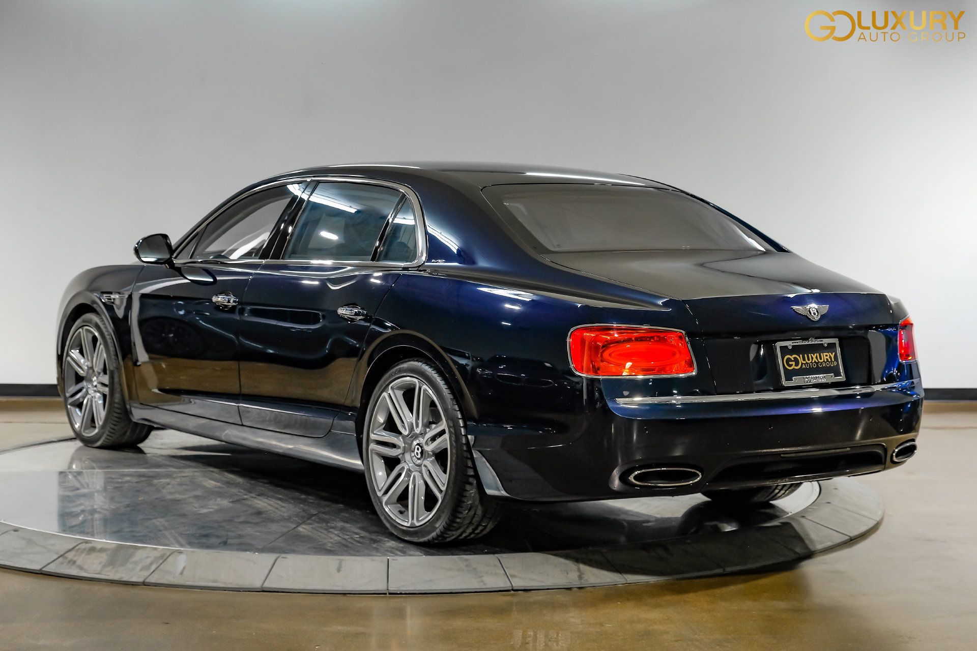 Used 2018 Bentley Flying Spur W12 AWD/4WD image 17