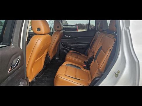 Used 2019 GMC Acadia SLT image 14