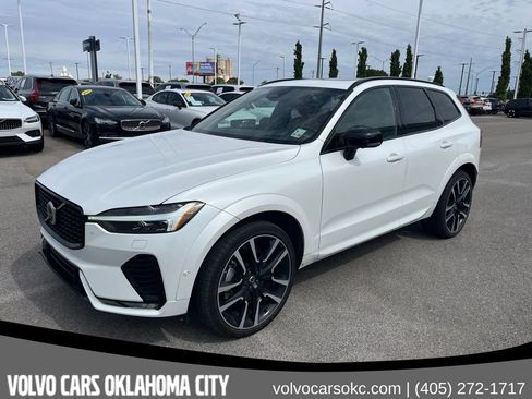 Certified 2024 Volvo XC60 B5 Ultimate w/ Protection Package Premier AWD/4WD image 1
