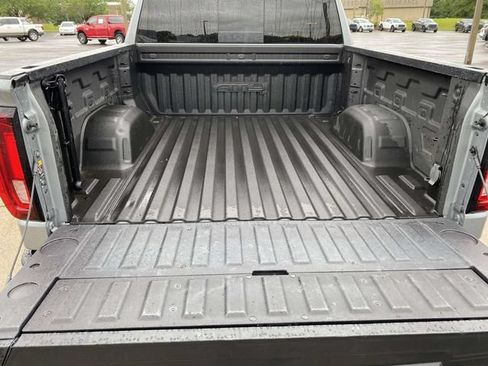 Used 2024 GMC Sierra 1500 AT4 w/ Technology Package AWD/4WD image 24