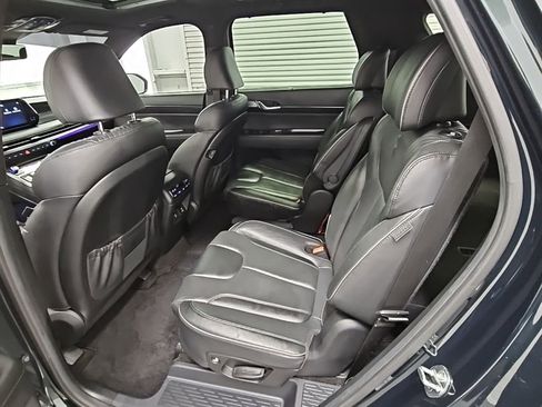 Used 2024 Hyundai Palisade Calligraphy image 37