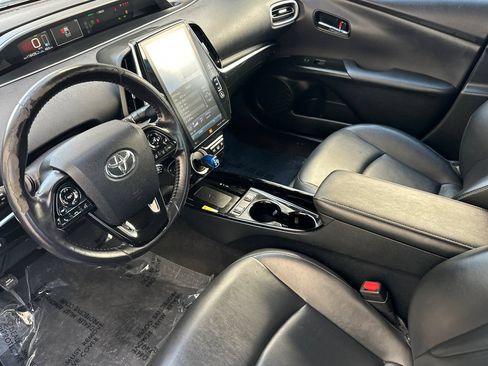 Used 2021 Toyota Prius Prime Limited w/ Carpet Mat Package (TMS) FWD image 10