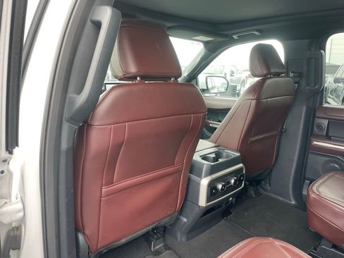 Used 2024 Ford Expedition Limited image 61