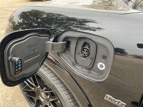 Used 2023 Ford Mustang Mach-E GT image 23