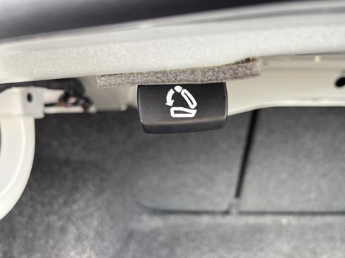 Used 2019 Volkswagen Jetta S w/ Driver Assistance Package FWD image 12