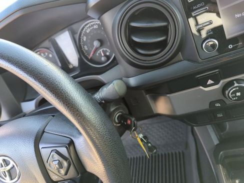 Used 2021 Toyota Tacoma SR w/ SR Convenience Package image 23