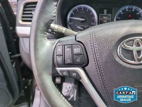 Used 2016 Toyota Highlander Limited AWD/4WD image 14