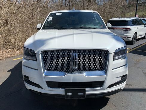Used 2023 Lincoln Navigator Reserve w/ Monochromatic Package image 3