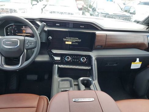 New 2026 GMC Sierra 3500 Denali Ultimate AWD/4WD image 15