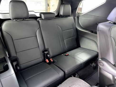 New 2026 Chevrolet Traverse LT w/ Midnight/Sport Edition image 62