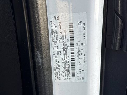 Used 2025 Ford Transit 250 Low Roof w/ Exterior Upgrade Package RWD image 31
